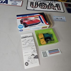 Lindberg Speedy Wheels Corvette model (1/64)